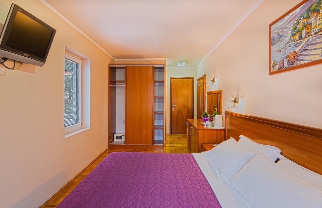 Guest House Harmonia Budva Exterior photo